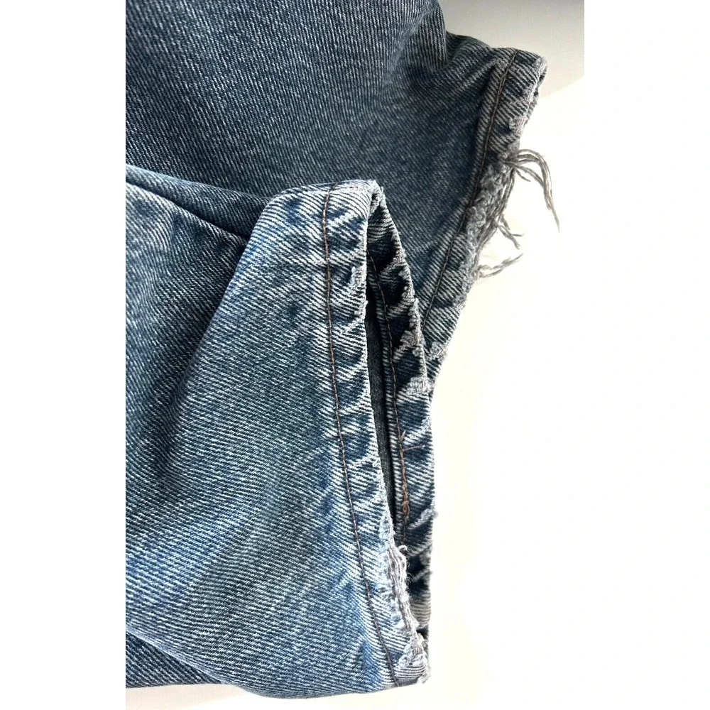 Vintage Levis 545 Denim Loose Fit Gold Tab Zipper Made USA Blue Tag 34 Act 33